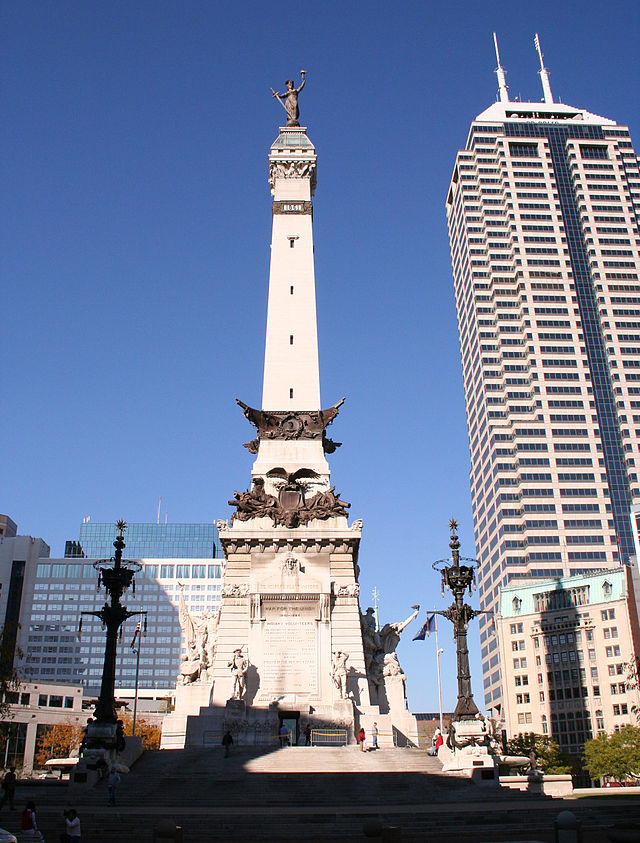 640px-Indianapolis-indiana-soldiers-sailors-monument